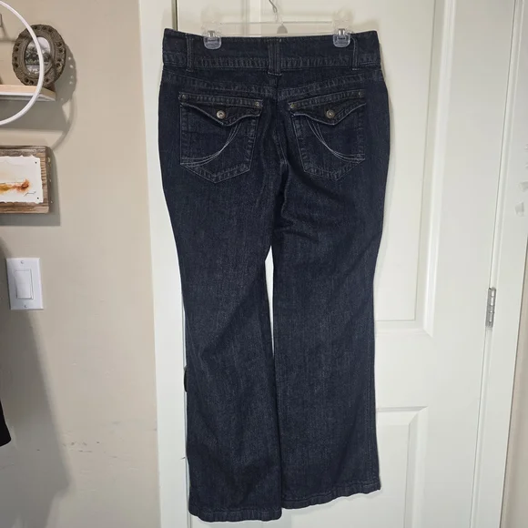 Monroe and Main Lola Curvy Fit Jeans – Women’s Size 14 (Dark Wash) - Picture 3 of 10